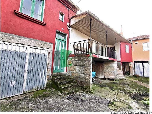 Casa en venta en Ourense, Galicia