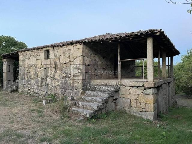 Casa en venta en Ourense, Galicia
