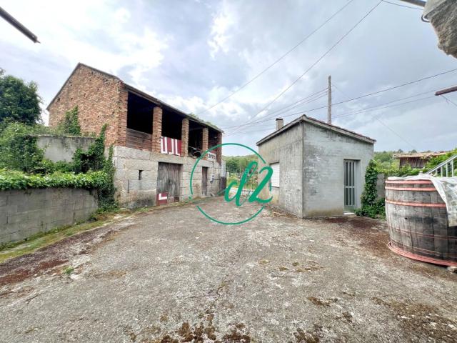 Casa en venta en Ourense, Galicia