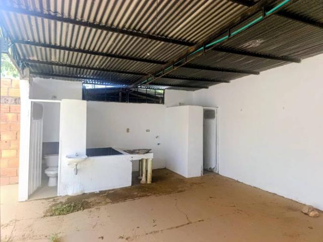 Casa En Venta En Tame En Barrio Primero De Mayo Ubicacion Rural V310116