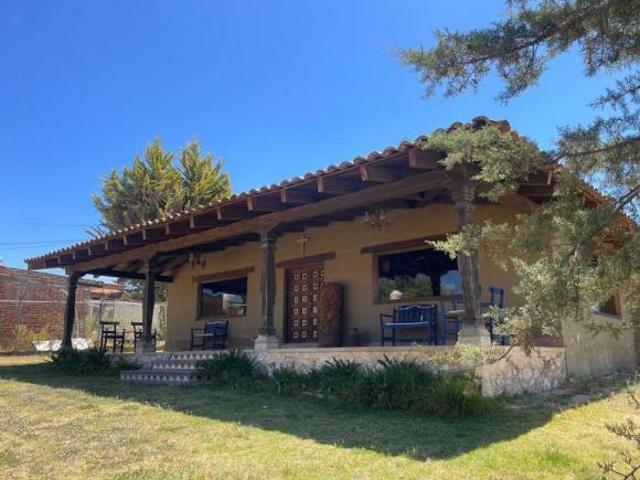 CASA EN VENTA EN TAPALPA, JALISCO