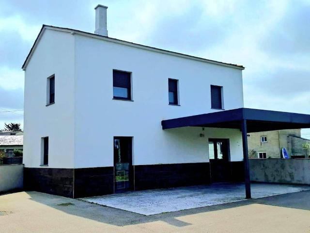 Casa en venta en Tapia De Casariego
