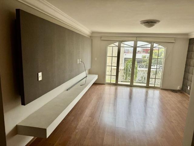 Casa en renta en Nezahualcóyotl, Estado de México