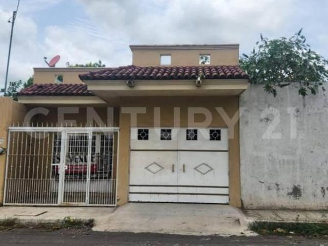 Casa en venta en Tecomán