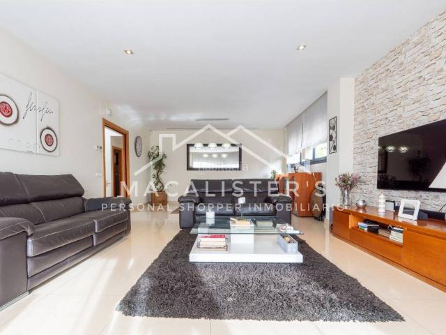 Casa en venta en Quatre camins, Maresme