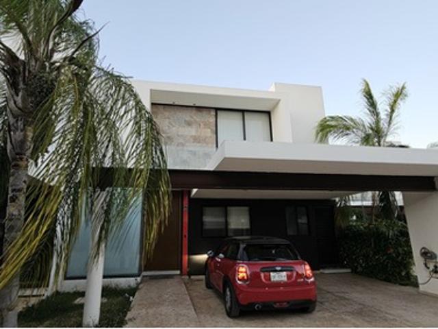 Casa en venta en Temozón, Yucatán