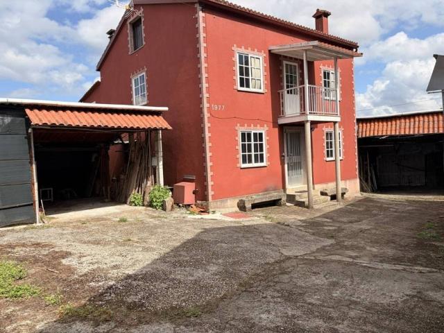 Casa en venta en Santiago, Galicia