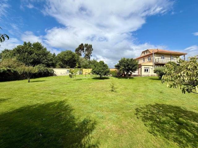 Casa en venta en Santiago, Galicia