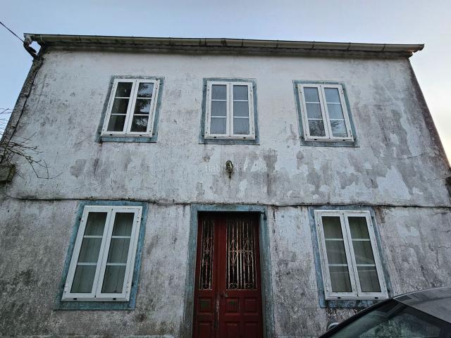 Casa en venta en Luou, Santiago