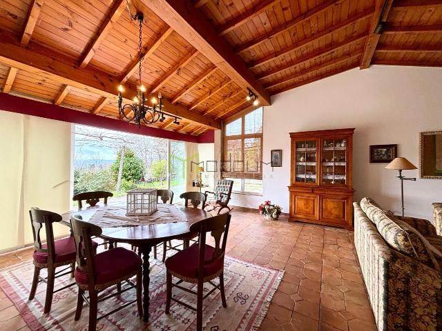 Casa en venta en Luou, Santiago