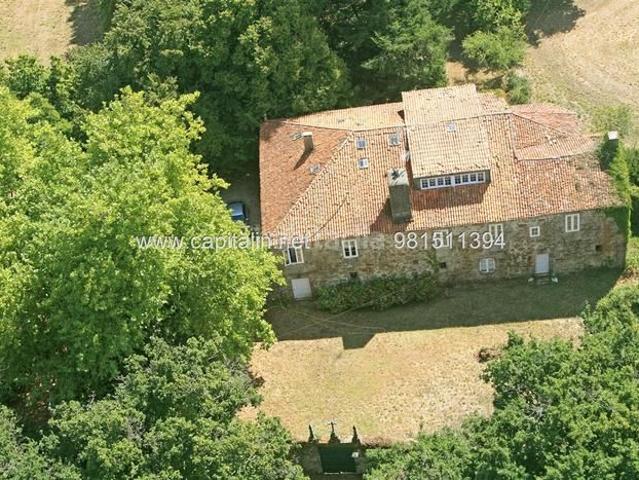 Casa en venta en Luou, Santiago