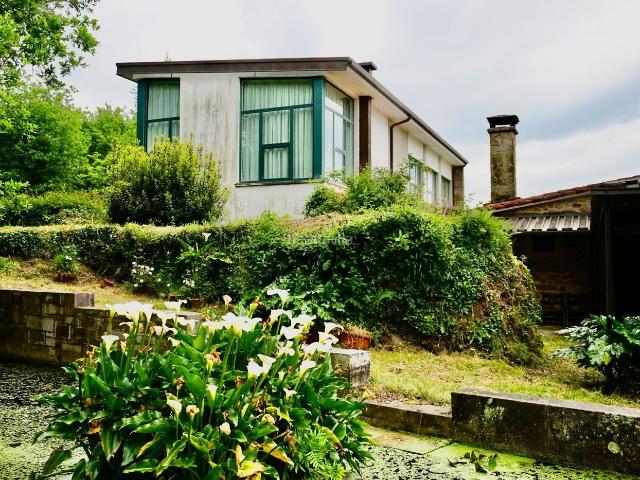 Casa en venta en Luou, Santiago
