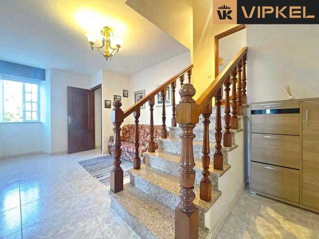 Casa en venta en Luou, Santiago