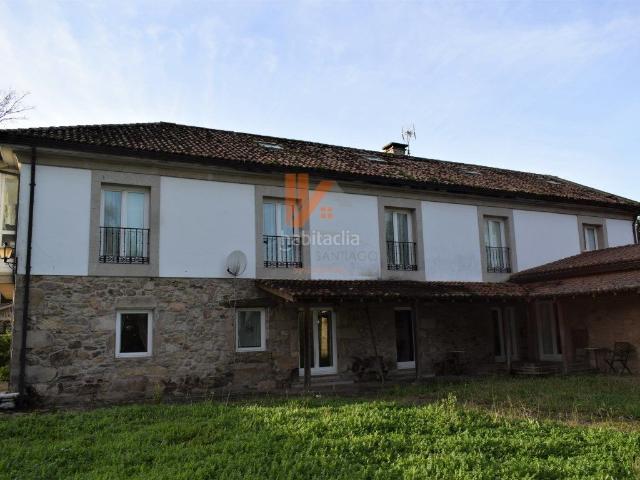 Casa en venta en Luou, Santiago