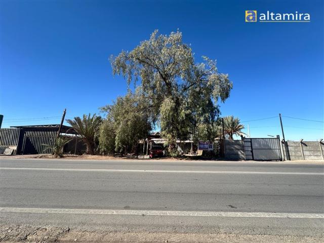 Casa en Venta en Terreno entre Pica y Matilla incluye casa habitacion