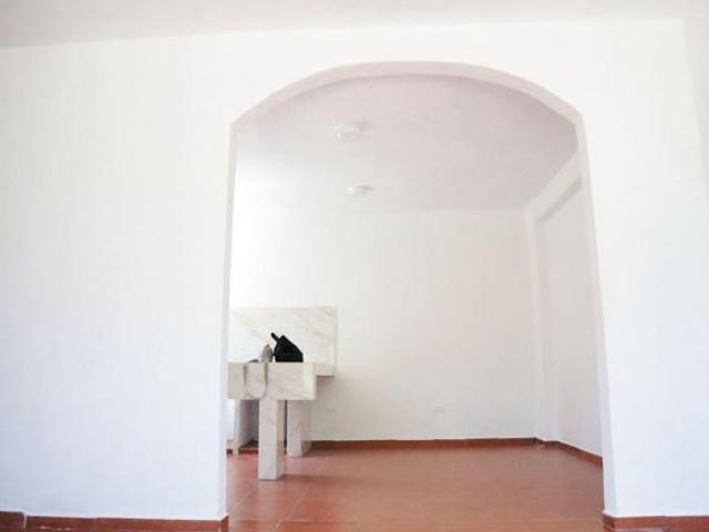 Casa amplia con gran jardín cerca de Texcoco. Acepta crédito INFONAVIT