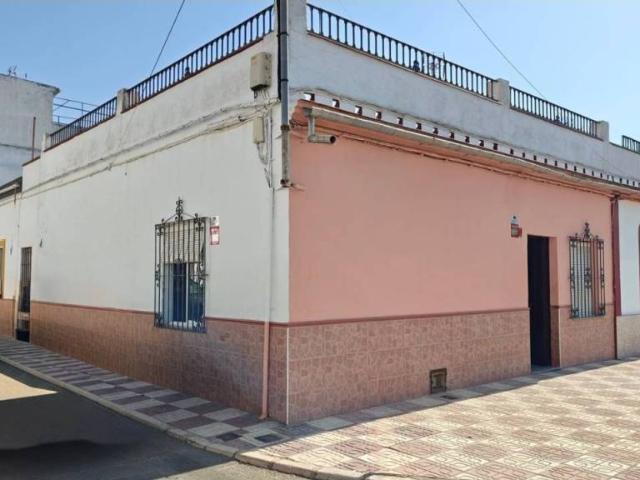 Casa en venta en Tocina