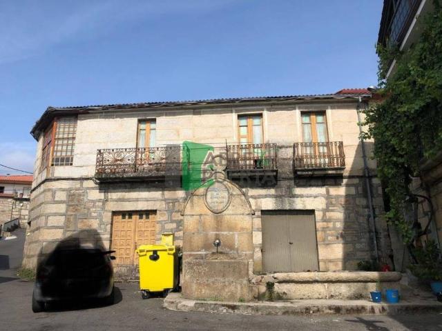 Casa en venta en Ourense, Galicia