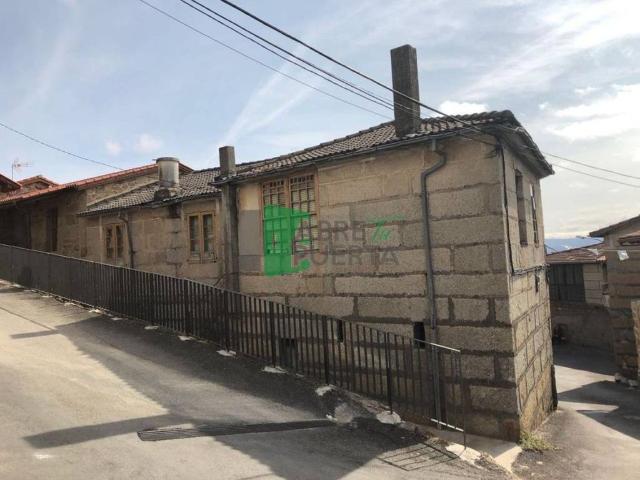 Casa en venta en Ourense, Galicia