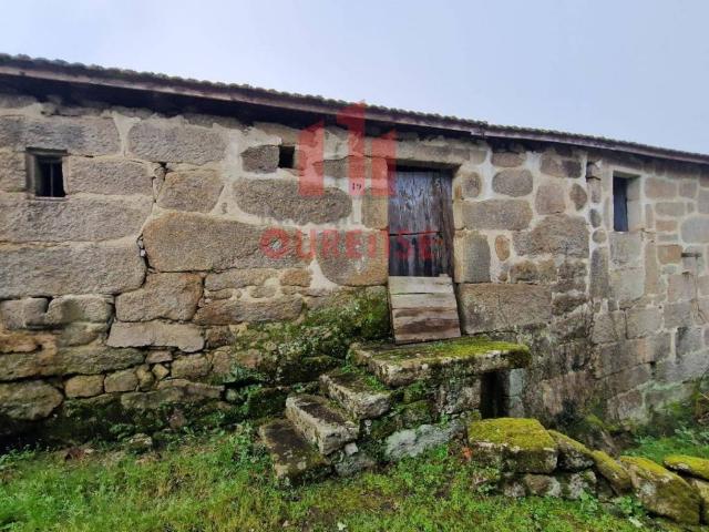 Casa en venta en Ourense, Galicia