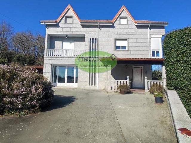 Casa en venta en Ourense, Galicia