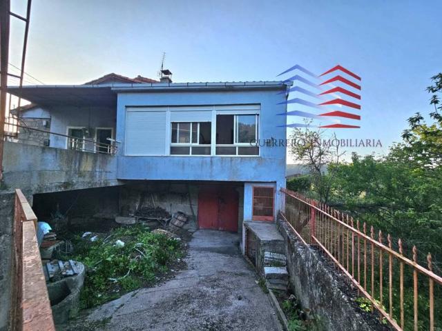 Casa en venta en Ourense, Galicia