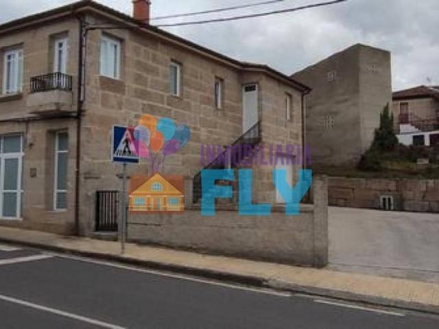 Casa en venta en Ourense, Galicia
