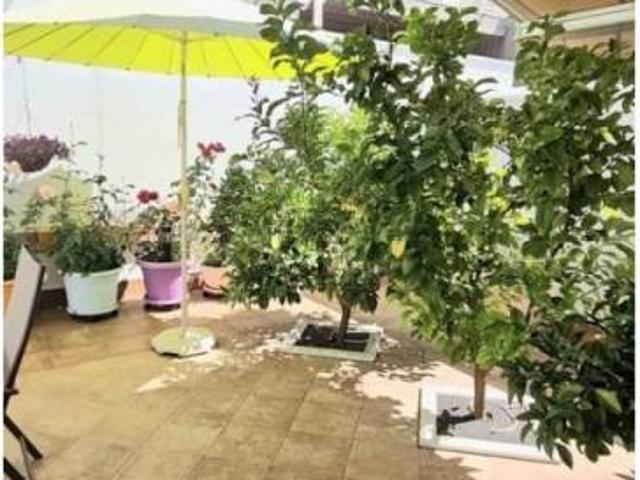Casa en venta en Tomares, Andalucía