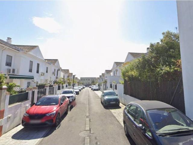 Casa en venta en Tomares, Andalucía