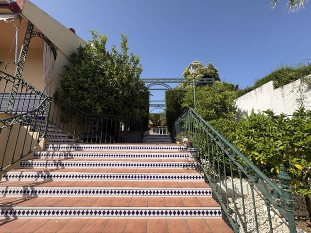Casa en venta en Tomares, Andalucía