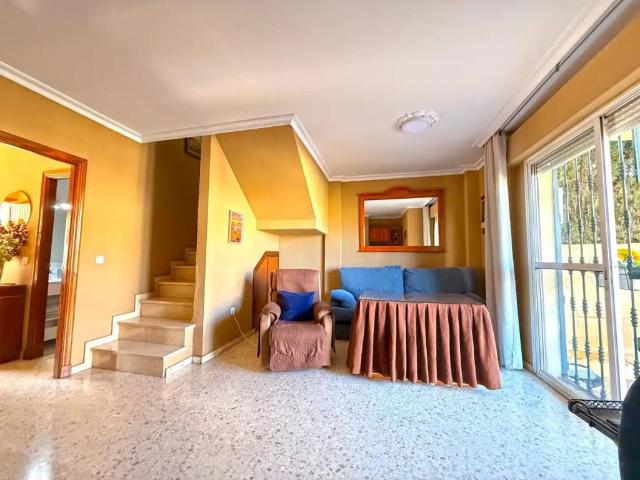 Casa en venta en Tomares, Andalucía