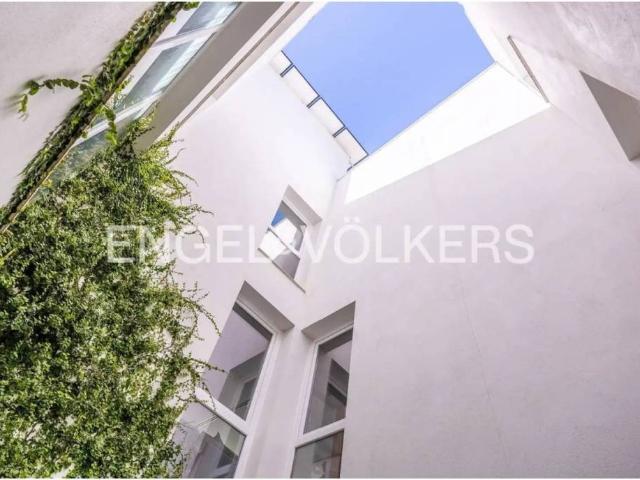 Casa en venta en Tomares, Andalucía