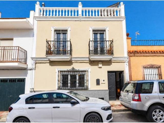 Casa en venta en Tomares, Andalucía