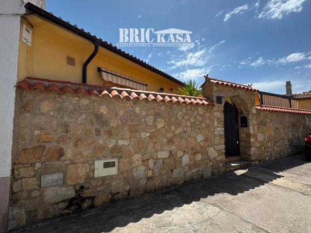 Casa en venta en Torre De Santa María, Extremadura