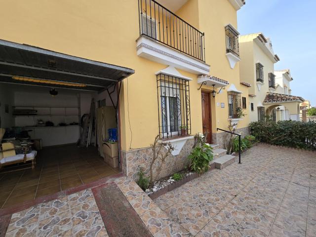 Casa en venta en Vélez-málaga, Pueblo Rocío