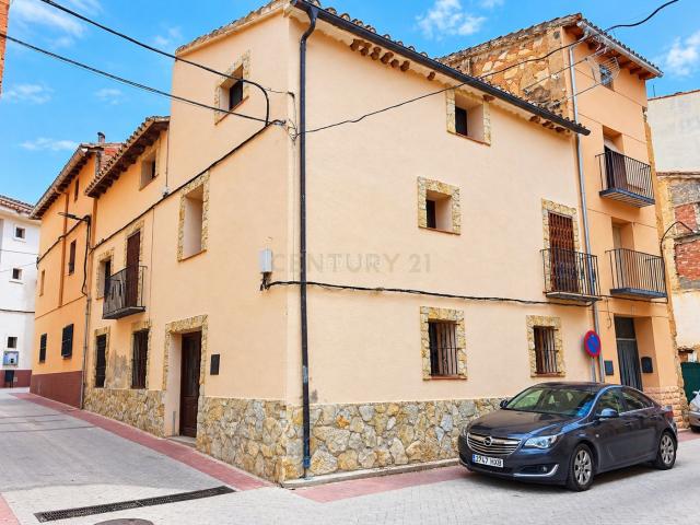 Casa en venta en Torrebaja, València / Valencia
