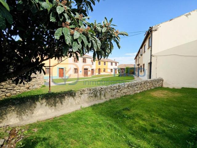 Casa en venta en Sexmo de San Lorenzo, Torrecaballeros