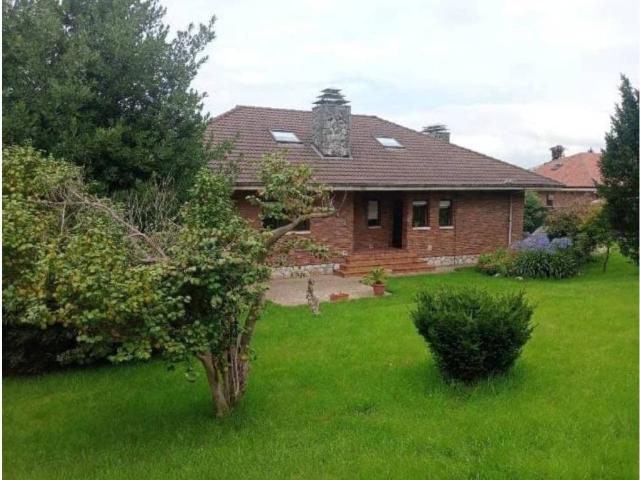 Casa en venta en Torrelavega, Cantabria