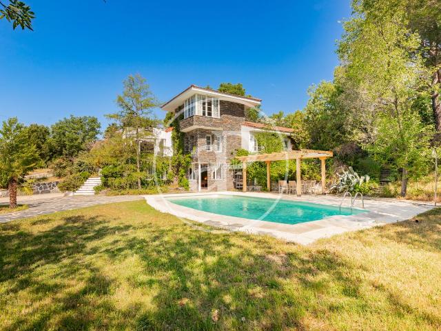 Casa en venta en Los Bomberos, Torrelodones