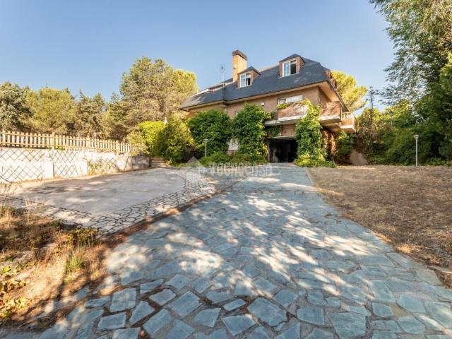 Casa en venta en Los Bomberos, Torrelodones