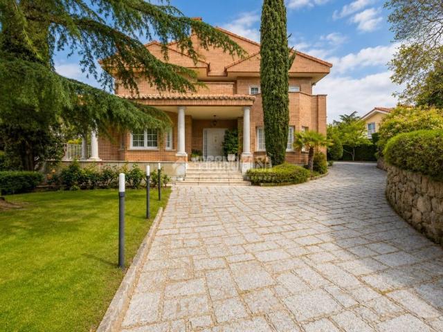 Casa en venta en Los Bomberos, Torrelodones