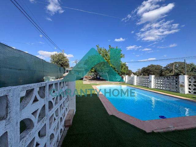 Casa en venta en Torreorgaz, Extremadura