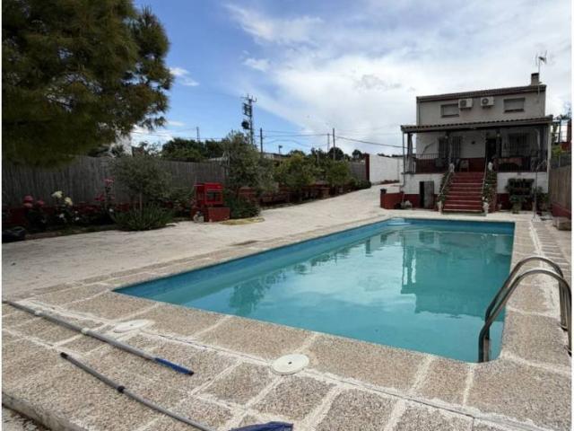 Casa en venta en Torreperogil, Andalucía