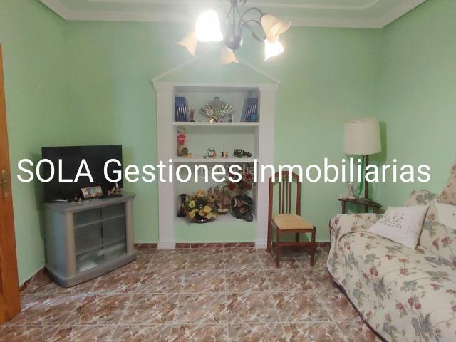 Casa en venta en Torreperogil, Jaén