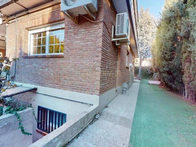 Casa en venta en Torres De La Alameda, Madrid
