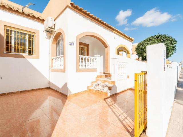 Casa en venta en Urbanización Jardín del Mar XIII, Torrevieja