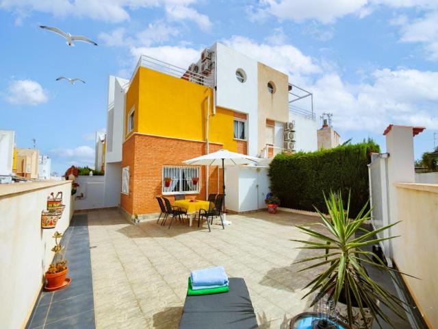 Casa en venta en Orihuela, Valencia