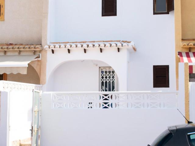 Casa en venta en Residencial Vistaferris, Torrevieja