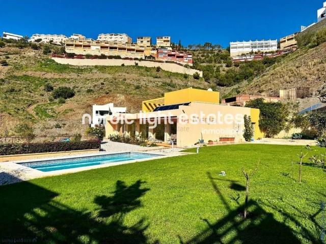 Casa en venta en Torrox
