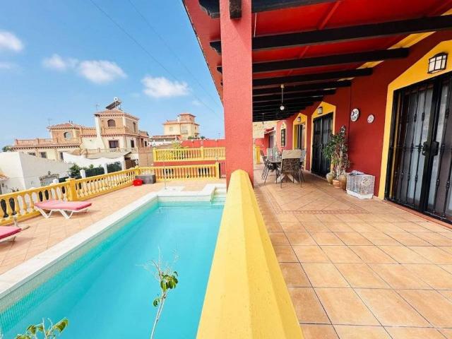 Casa en venta en La Axarquía, Andalucía